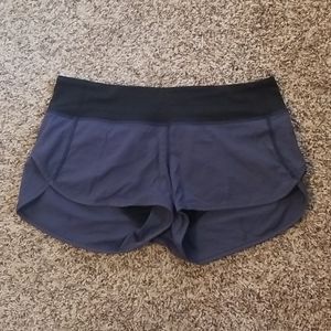 Lululemon Speed Short 2.5" inseam 6